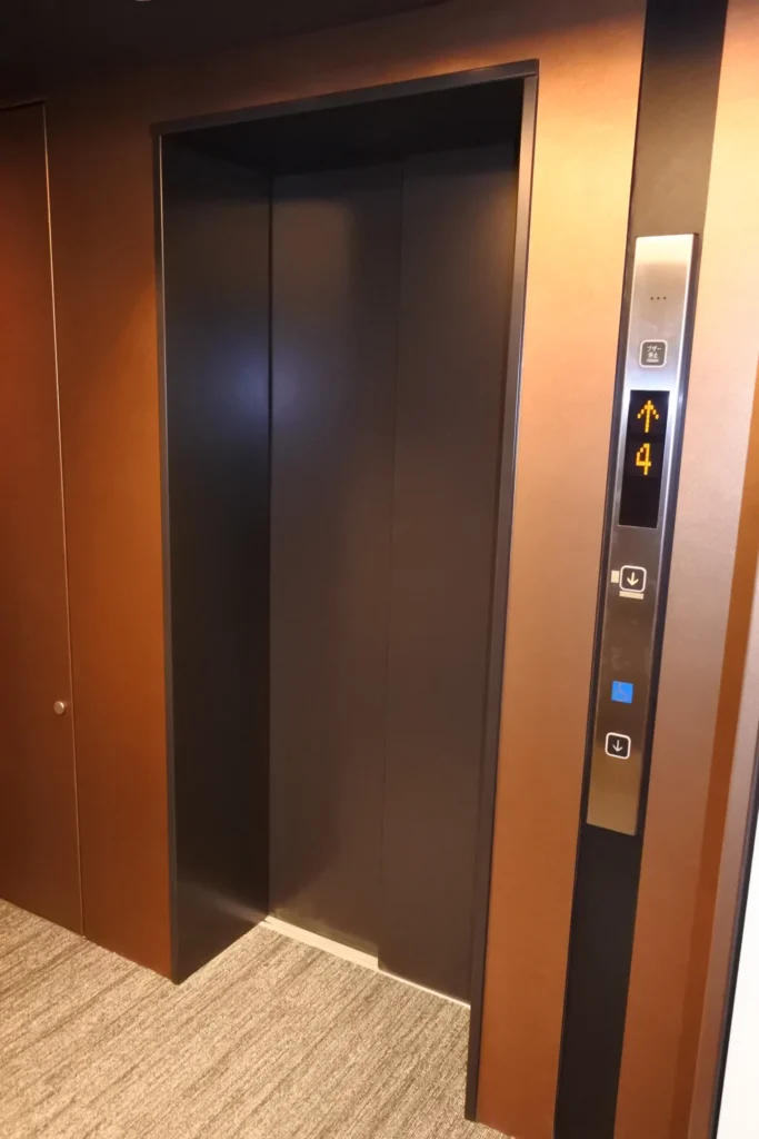 エレベーターの画像